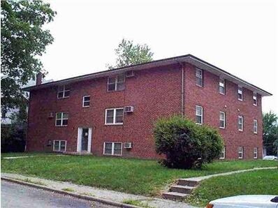 Primary Photo - 710-712 W Mulberry St