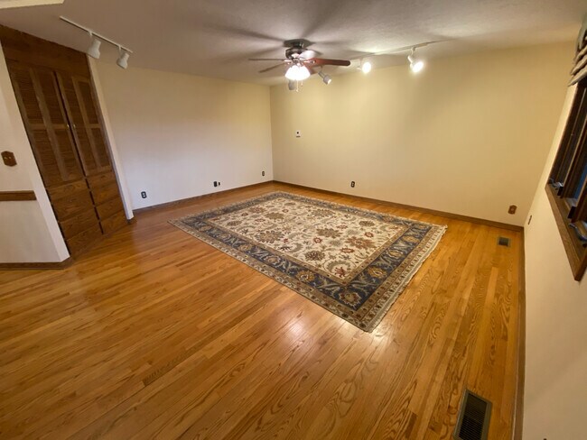 Foto del edificio - 731 N Munroe Rd