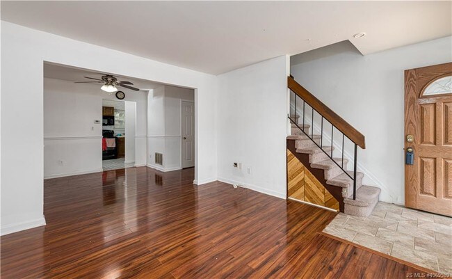 Foto del edificio - 51 Primrose Ln