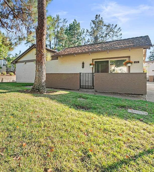 Building Photo - 6190 Gerdts Dr