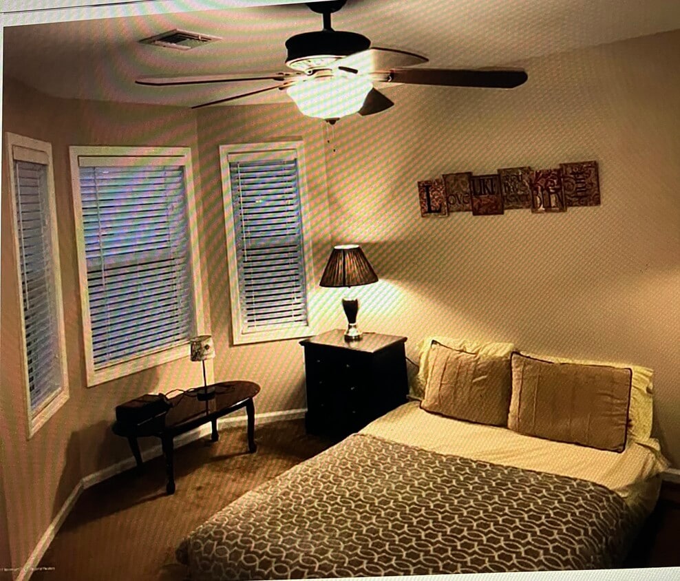 Foto del edificio - 829 3rd St