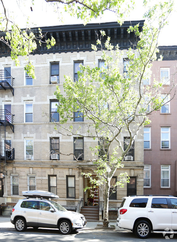 Foto principal - 269 Union St