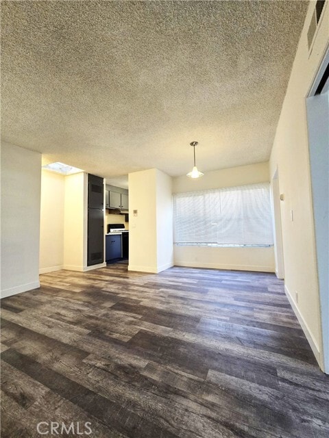 Building Photo - 911 New Depot St