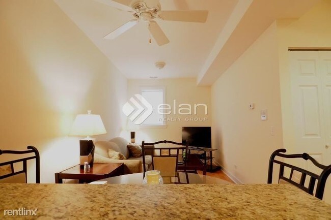 Foto del edificio - 5255 N Rockwell St