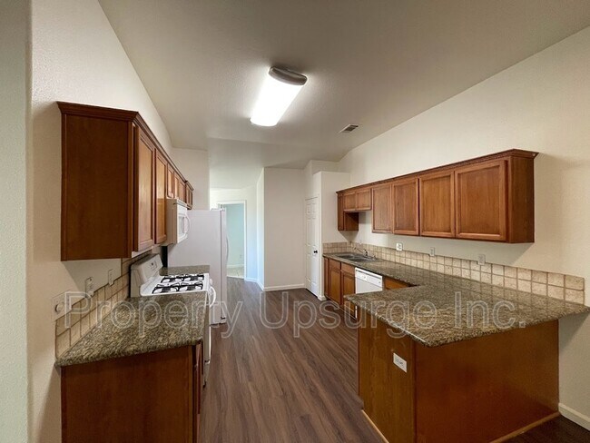 Foto del edificio - 3715 Silvario Ct