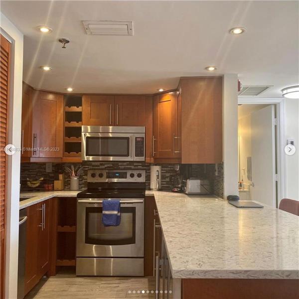 Foto del edificio - 1621 Bay Rd