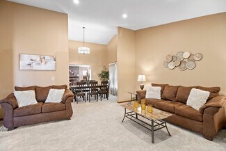 Building Photo - 308 Orchard Ln