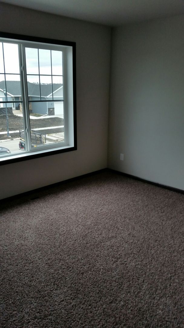 Foto del edificio - 4 Bed 3 Bath Single Family Home Available ...