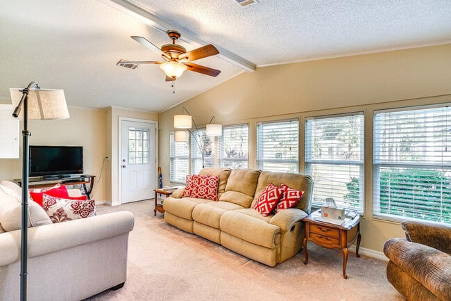 Foto del edificio - 4149 Via Aragon