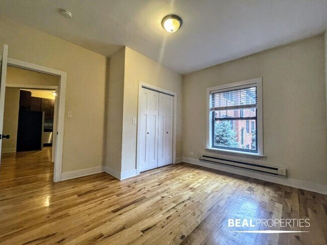 Building Photo - 1 bedroom in EVANSTON IL 60202