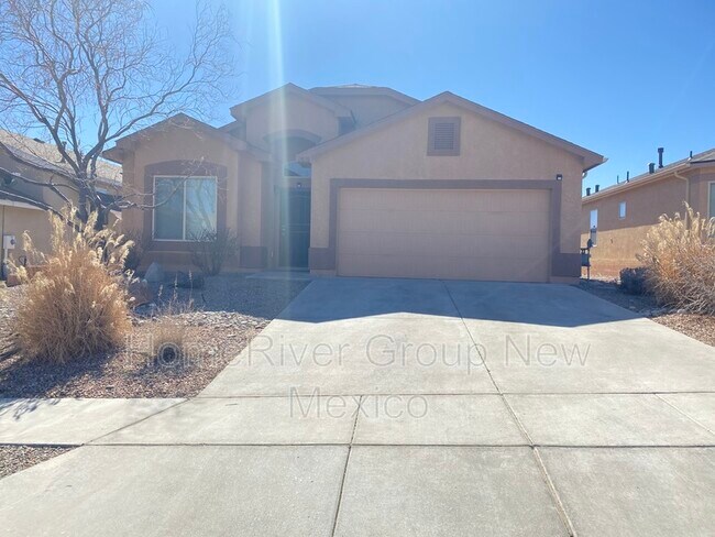 Building Photo - 2028 N Ensenada Cir SE