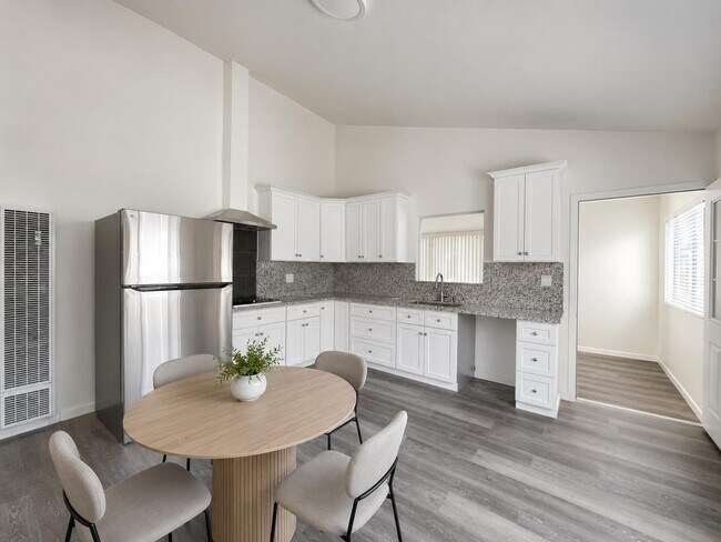 Foto del edificio - 134 Cypress St