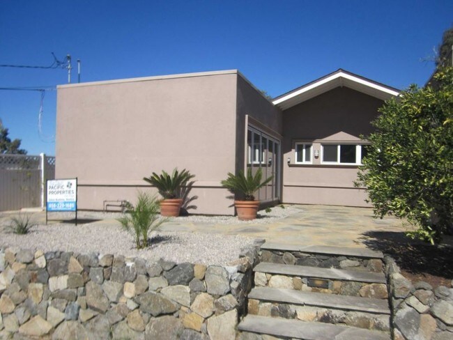 Foto del edificio - 6940 Beagle St, San Diego, CA 92111