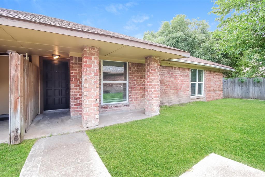 Foto principal - 6660 W Fuqua St