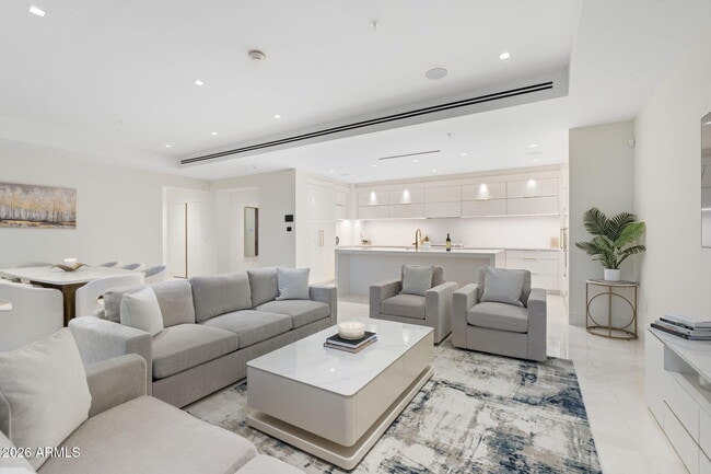 Foto del edificio - 6587 N Palmeraie Blvd