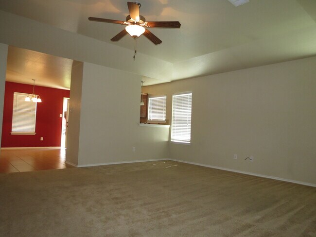 Foto del edificio - Gorgeous 3 bedroom 2 bath home in desired ...