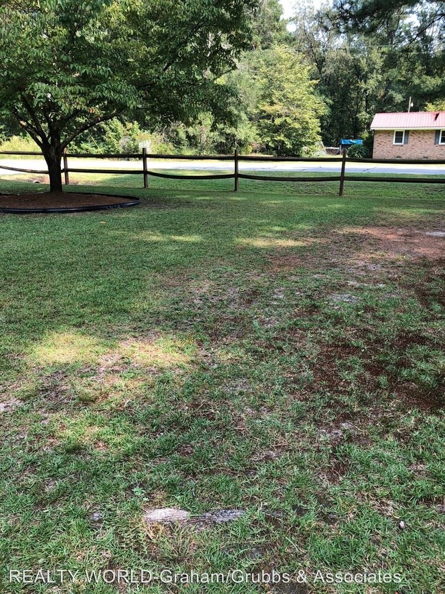 Building Photo - 3 br, 1 bath House - 21820 Henry Smith Road