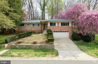 Building Photo - 6716 Tulip Hill Terrace