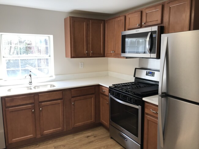 Kitchen - 420 S Anthony St