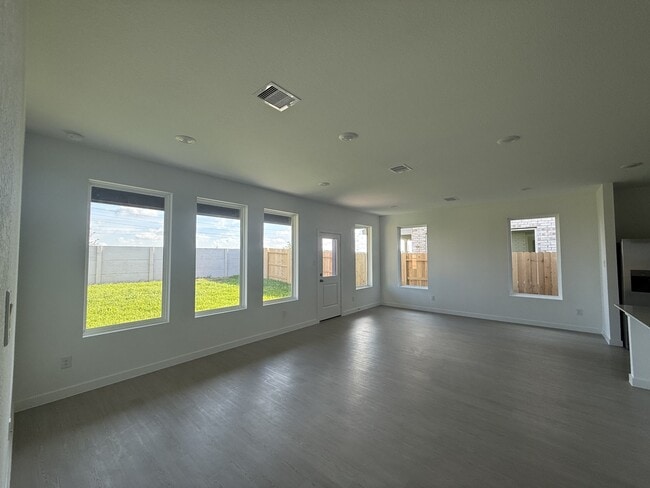 Building Photo - 26634 Prairie Smoke Ln