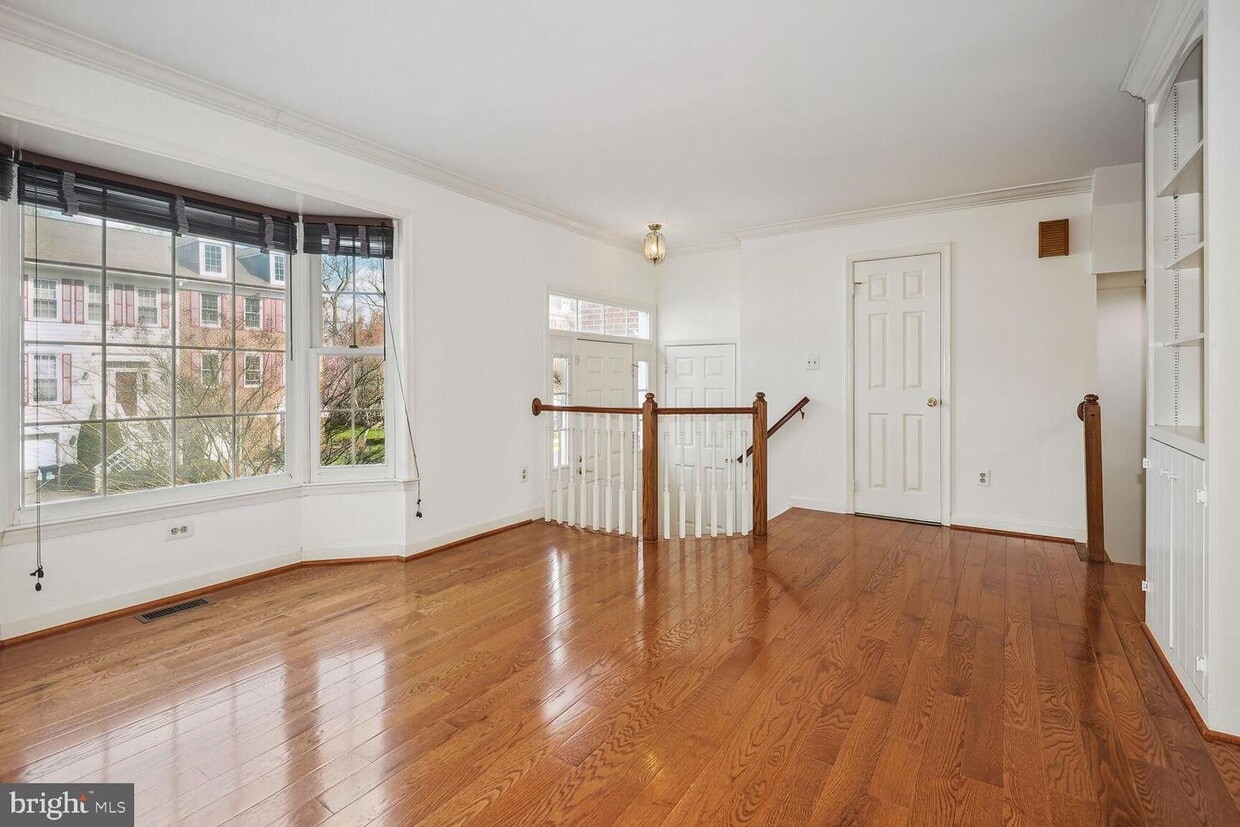 6893 McLean Province Cir, Falls Church, VA 22043 Townhome Rentals in