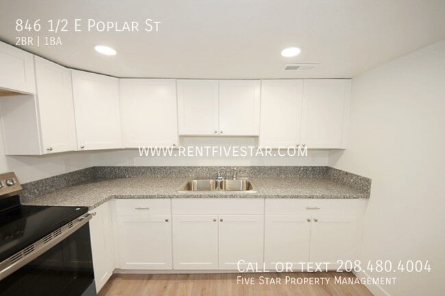 Building Photo - 846 1/2 E Poplar St-