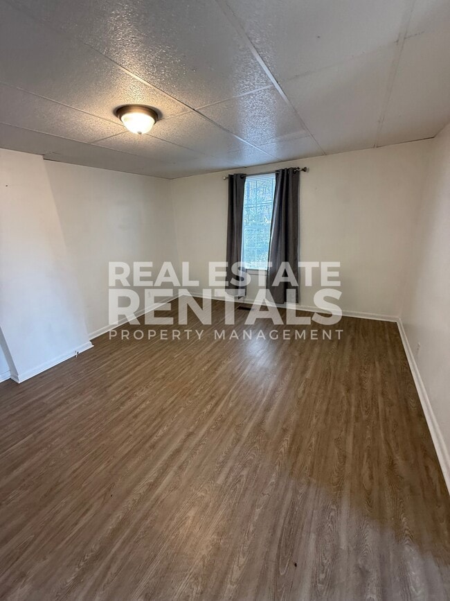 Building Photo - 2 W Tuscaloosa Ave