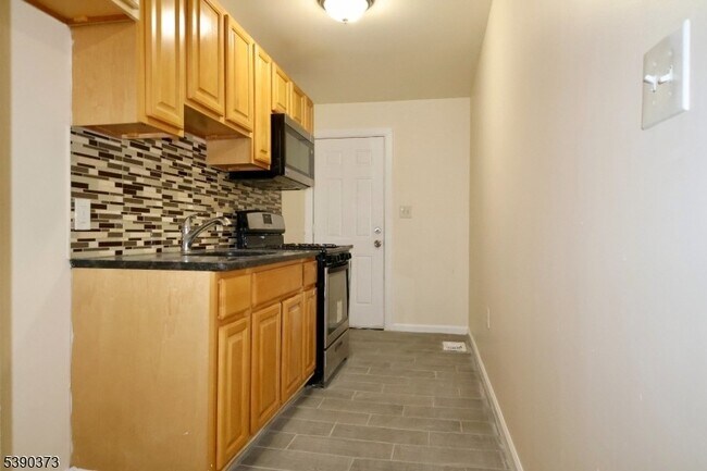 Photo - 89 Cutler St Apartment