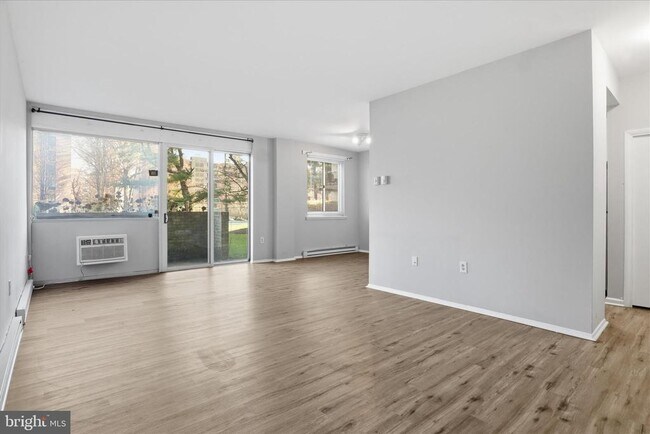 Foto del edificio - 3245 Rio Dr