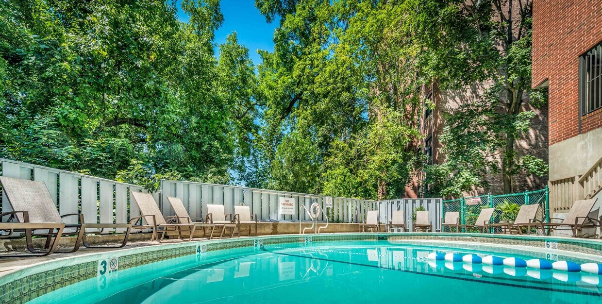 Foto del edificio - 1445 Beacon St