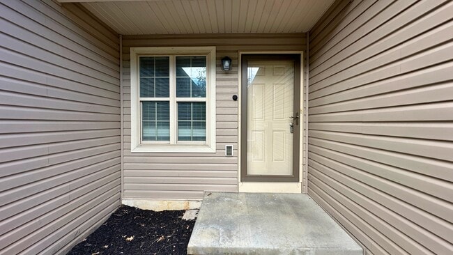 Building Photo - 344 Alexandria Ct