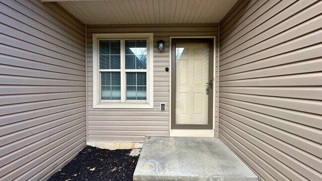 Foto del edificio - 344 Alexandria Ct