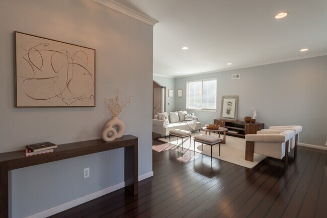 Foto del edificio - 3334 Cummings Ave