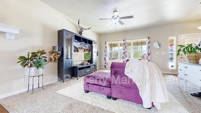 Building Photo - 1472 Moraine Valley Dr