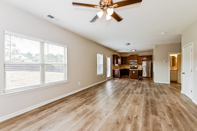 Building Photo - 11097 Wind Ridge Dr