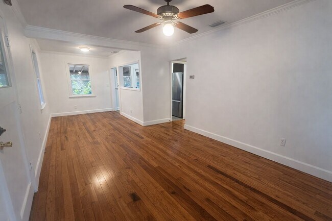 Foto del edificio - Beautifully Kept Historic Home!!