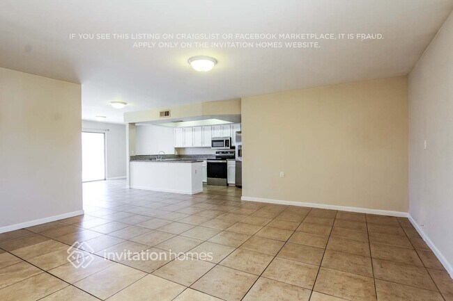 Foto del edificio - 7525 W MacKenzie Dr