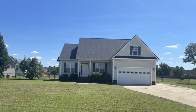 Building Photo - 204 Heron Dr