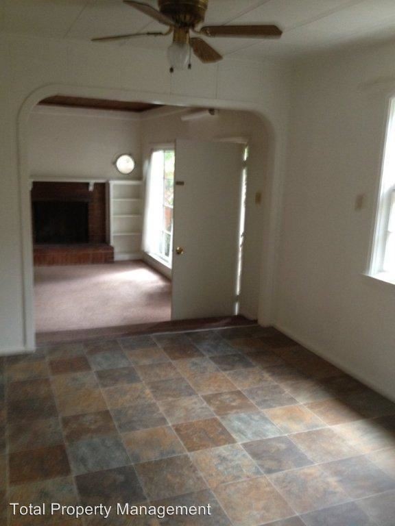Building Photo - 2 br, 1 bath House - 2280 Pentuckett Ave.