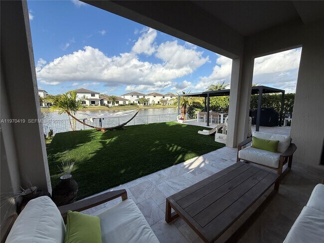 Foto del edificio - 17507 SW 43rd St