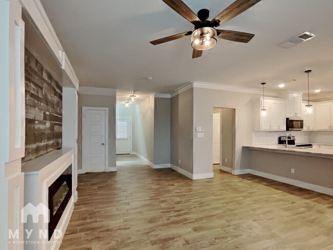 Building Photo - 5517 Van Horn Dr