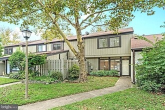 Building Photo - 3138 Babashaw Ct