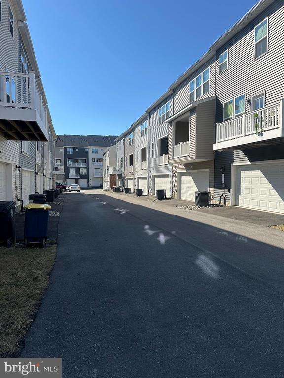 Foto del edificio - 5516 Manor Park Dr