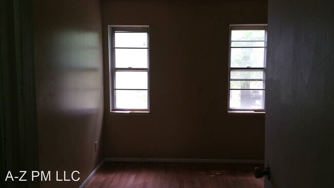 Foto del edificio - 2 br, 1.5 bath House - 11515 RICHMOND AVE