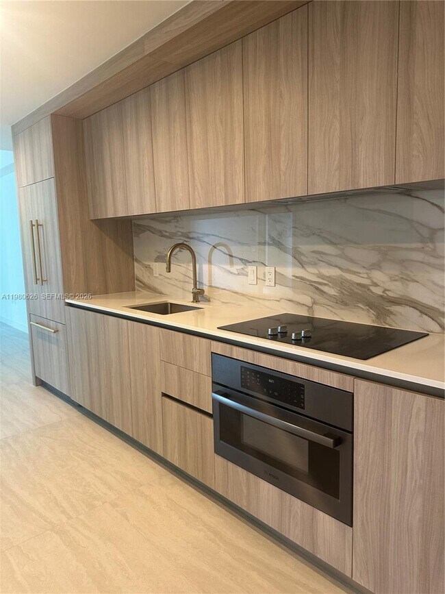 Foto del edificio - 77 SE 5th St