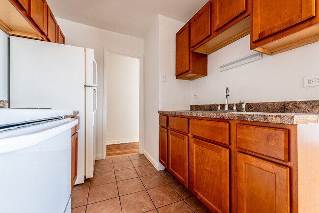 Foto del edificio - 8326-8332 S Ellis Ave