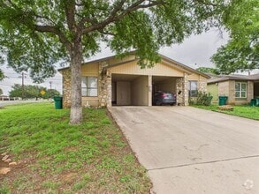 Building Photo - 913 Mayfield Dr
