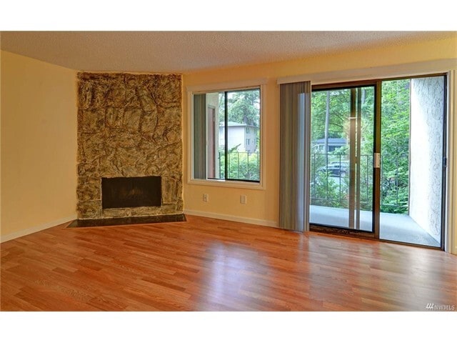 Photo - 16310 NE 12th Ct Apartment