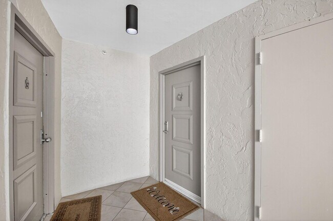 Building Photo - 3400 S Ocean Blvd