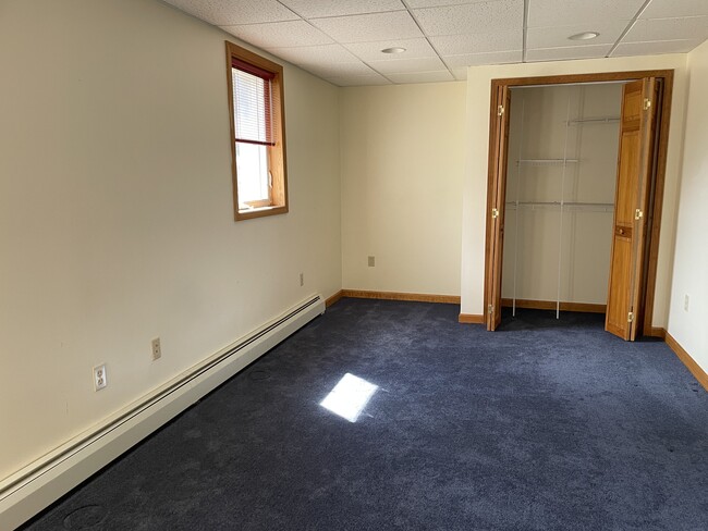Building Photo - 129 Clinton Corners Rd